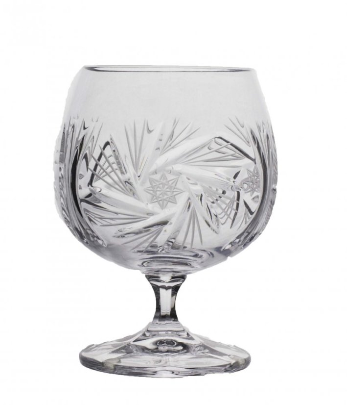 Koňak s noblesou – broušené sklenice Royal Crystal Mašle
