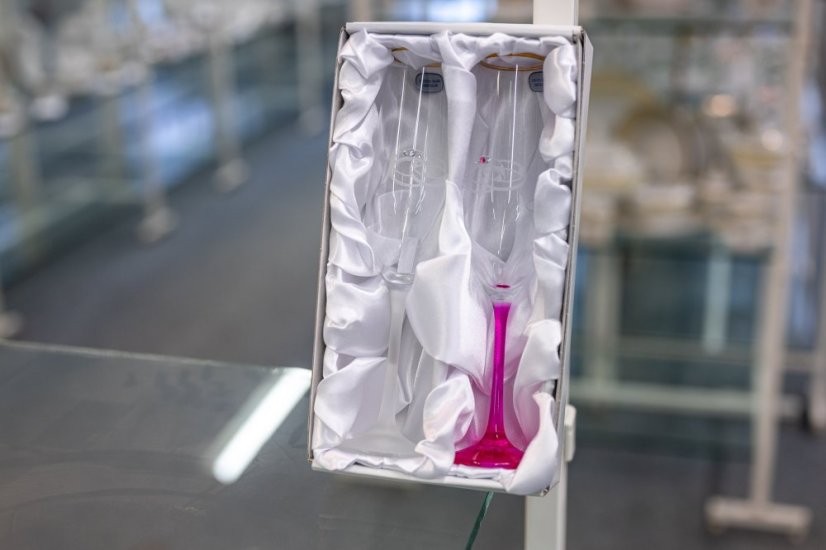 Svatební sklenice v dárkovém balení, Crystalex, VIOLA 190 ml