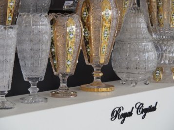 Jak poznat pravé české sklo a co je český křišťál