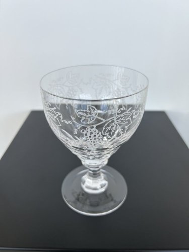 Broušená sklenice na víno se vzorem révy vinné, Glamour Crystal, 300 ml, 1 ks