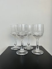 Broušené sklenice na víno Glamour Crystal, 240 ml, 4 ks