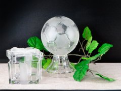 Sklenená futbalová lopta, 22,5 cm – originálny darček nielen pre futbalových fanúšikov